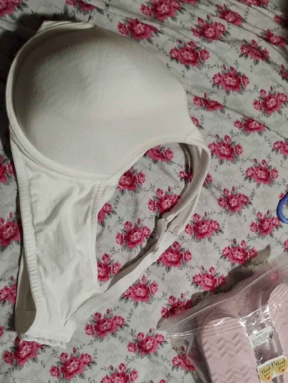 Cacique white lightly
